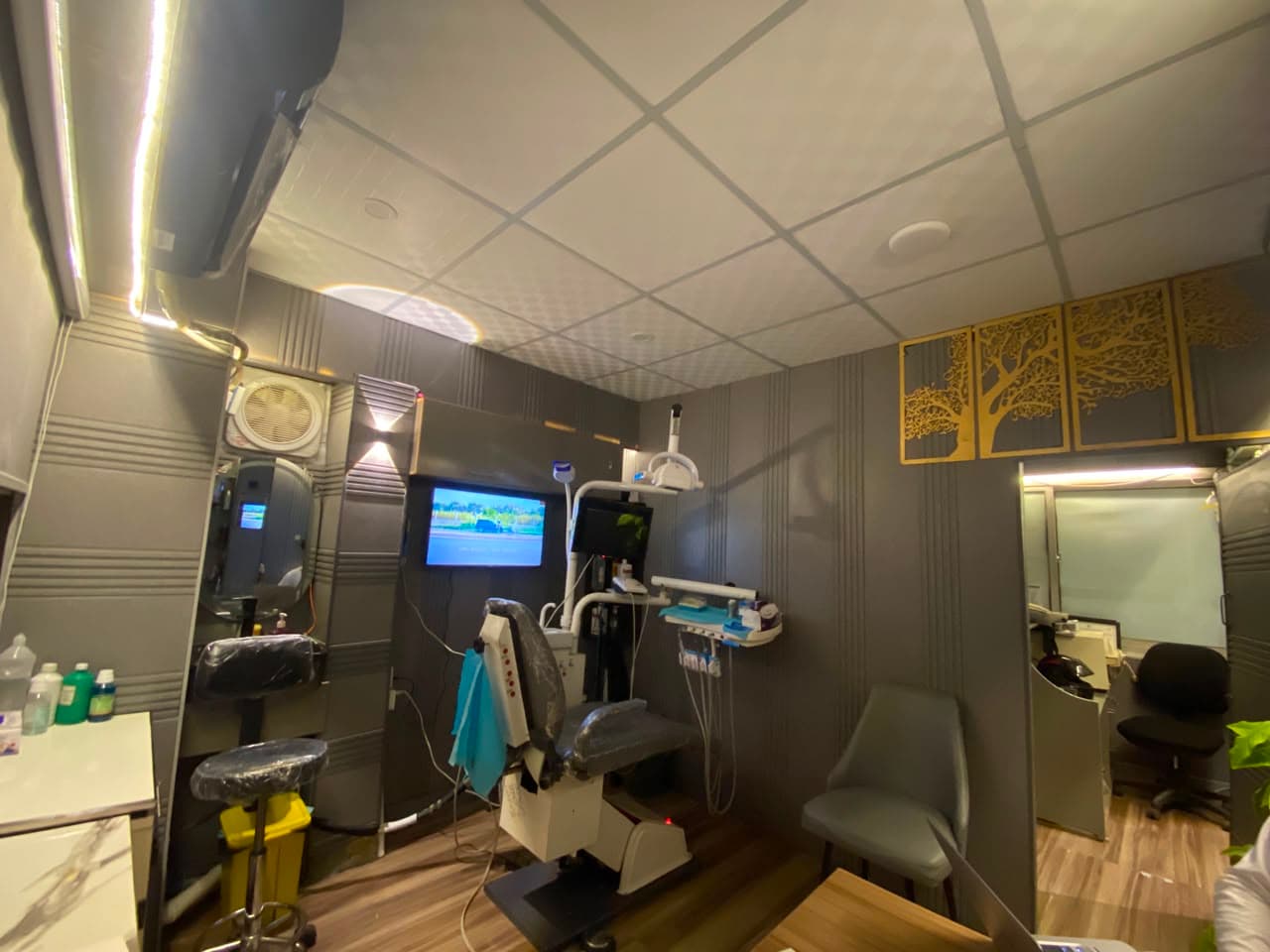 A bright, spotless clinic interior